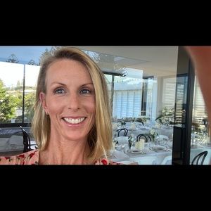 Meet your Posher, Claire